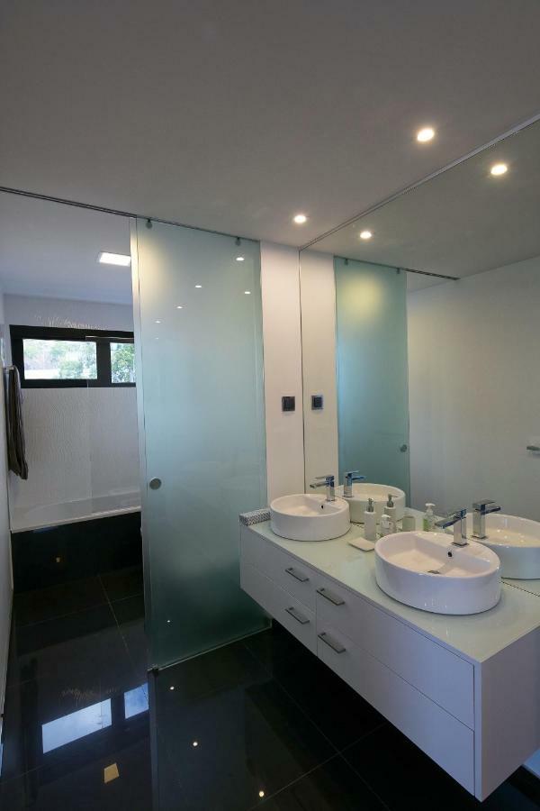 Spacious Luxury Holiday Apartment With A Great View, Funchal, Free Wifi And Parking Екстериор снимка