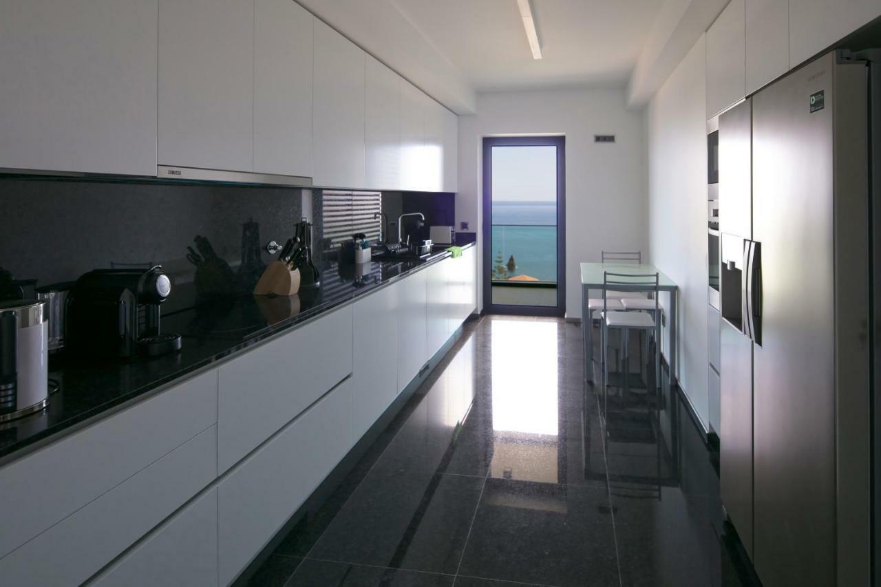 Spacious Luxury Holiday Apartment With A Great View, Funchal, Free Wifi And Parking Екстериор снимка